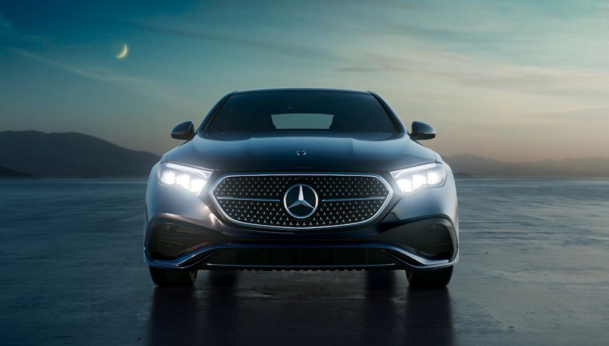 ¿Qué pasa con la Mercedes-Benz que sus números están en rojo?