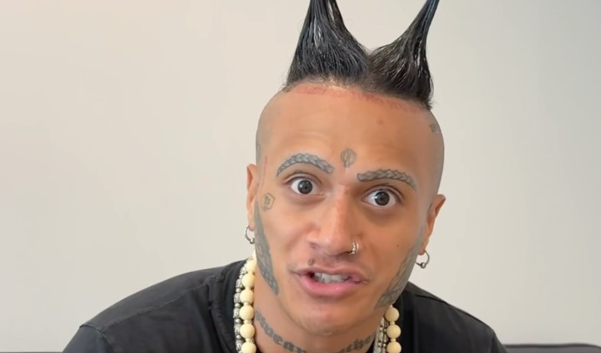 Influencer convulsiona tras realizar un absurdo reto para redes (VIDEO)