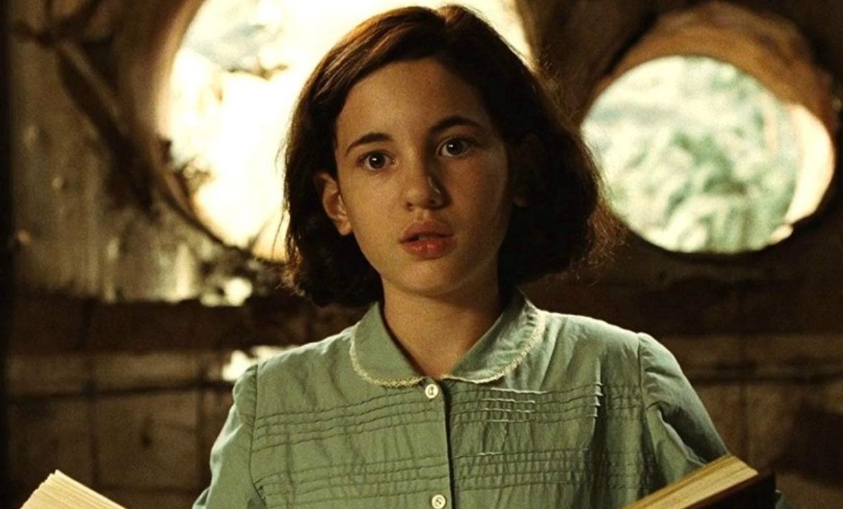 Así luce la niña de "El laberinto del fauno" tras 19 años