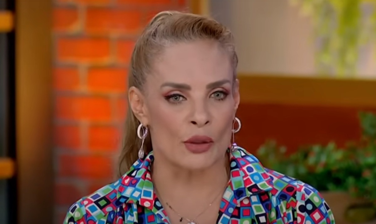 Así lucía Alma Cero antes de sus retoques estéticos