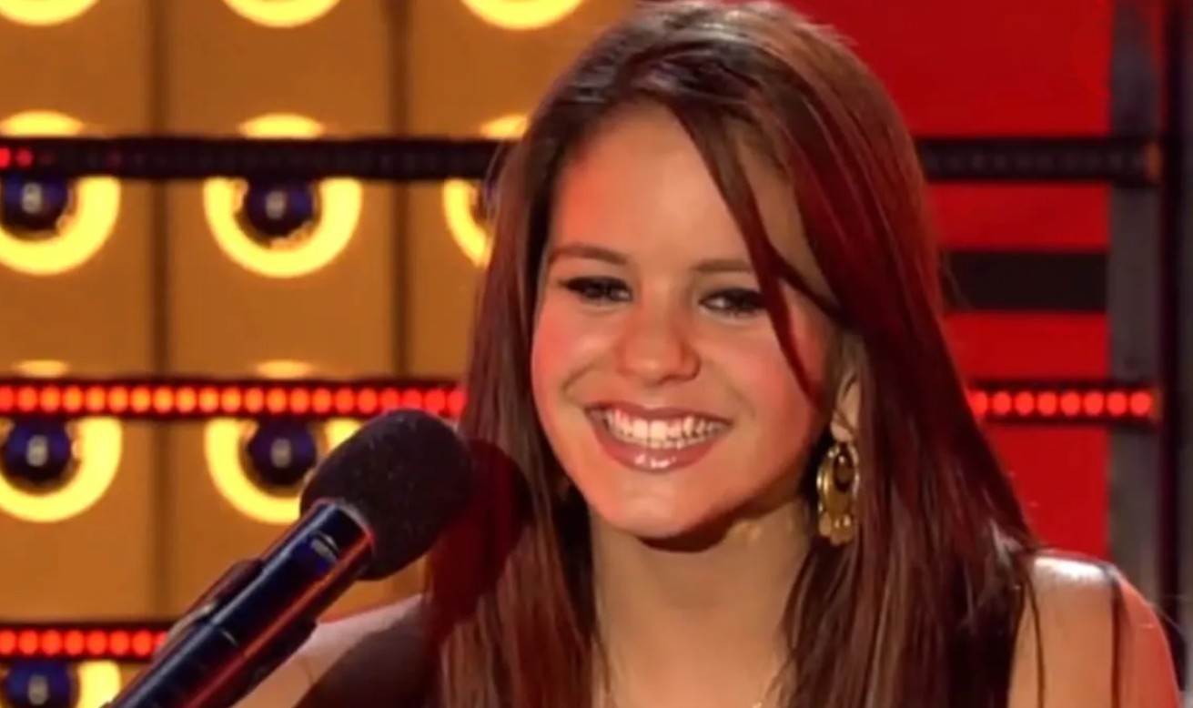 Así lucía la cantante Rosalía antes de sus retoques estéticos