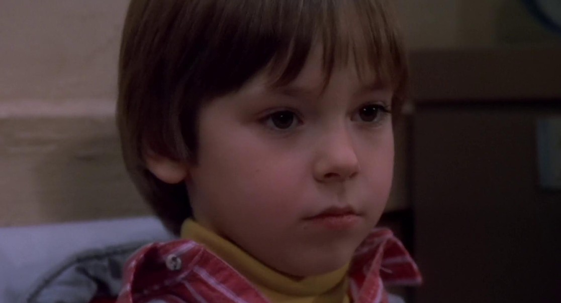 Alex Vincent interpretó a Andy Barclay, un niño de seis años que recibe a Chucky como regalo de cumpleaños.