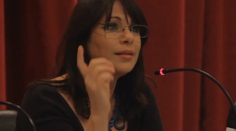 En 2019 se unió a redes sociales como Instagram y X, donde anunció que mantendría un perfil reservado, evitando hablar de la vida de otras personas o participar en contenidos mediáticos.