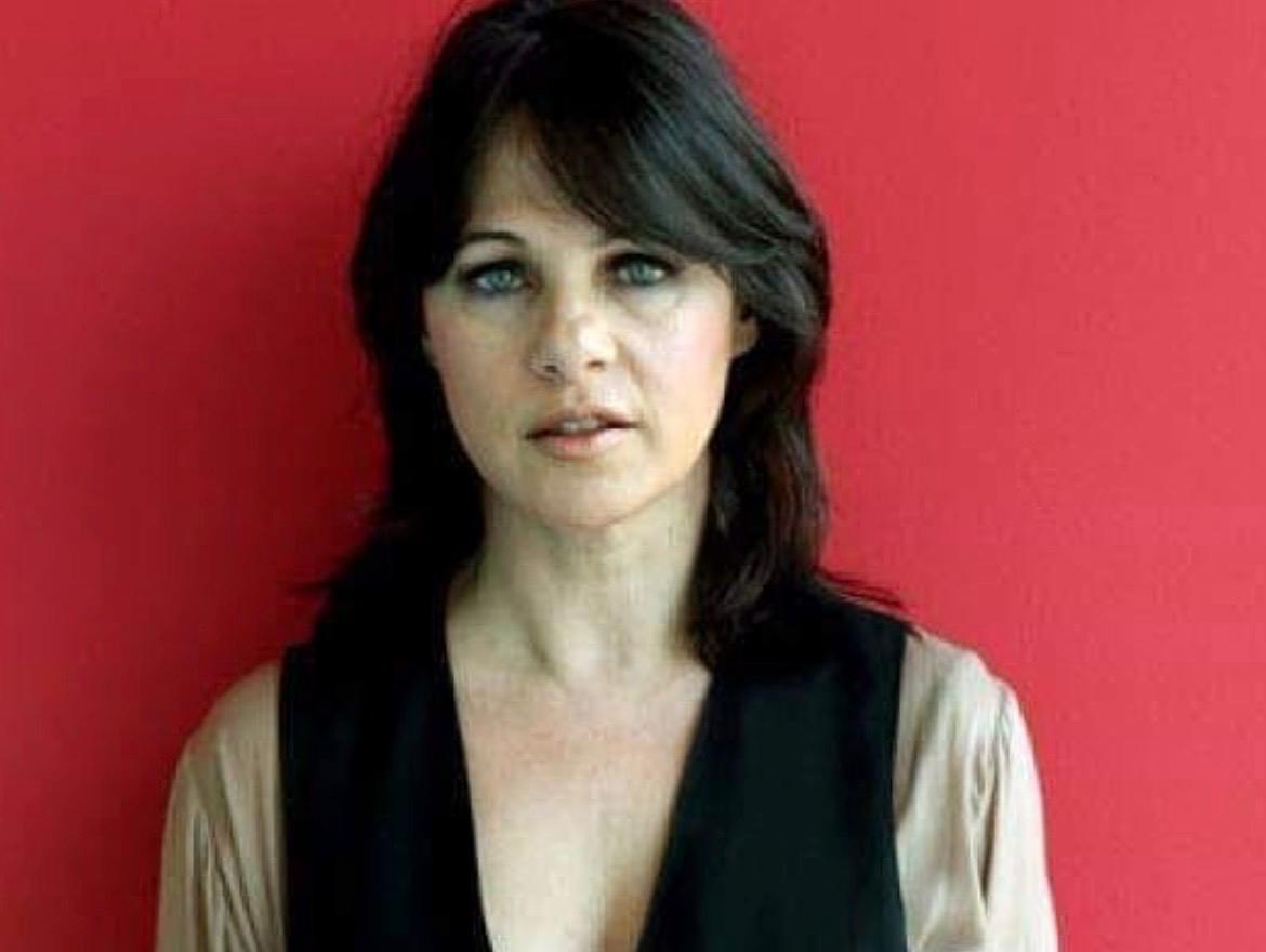 Tras dejar la televisión, publicó novelas como "Entre dos fuegos", "Los hijos del tiempo" y "Nacemos muertos", además de varios relatos cortos que reflejan su interés por la literatura.