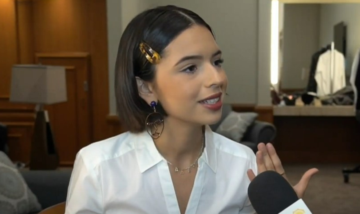 Gracias a “Primero soy mexicana”, recibió nominaciones al Grammy y al Latin Grammy, convirtiéndose en una de las artistas más jóvenes en competir en ambas premiaciones.