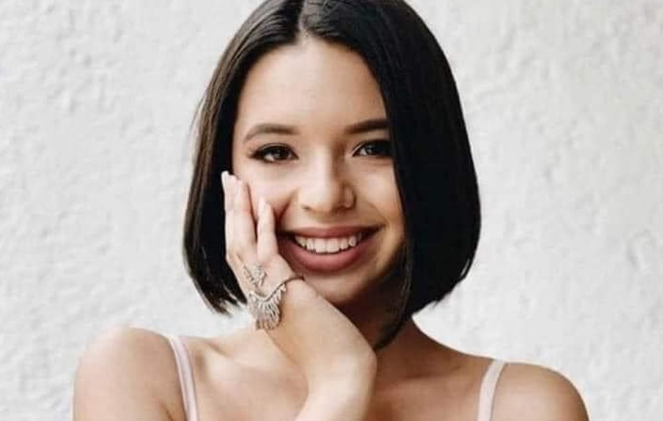 Su interpretación de “La Llorona” en los Latin Grammy de 2018 fue uno de los momentos más comentados de la ceremonia y le permitió ganar reconocimiento internacional dentro del regional mexicano.