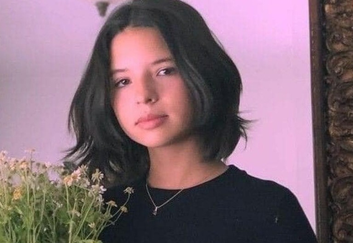 Desde pequeña acompañó a su padre y a su hermano Leonardo Aguilar en giras por México y Estados Unidos, por lo que pasó gran parte de su infancia entre conciertos, camerinos y estudios de grabación.