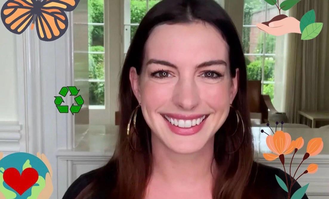 Alimentación ligera y nutritiva: También relaciona su buena piel con una dieta equilibrada. Priorizar alimentos nutritivos y desayunos ligeros forma parte de su filosofía de belleza desde adentro.