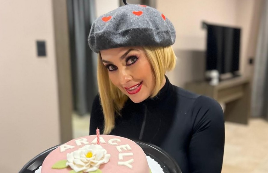 Aracely Arámbula