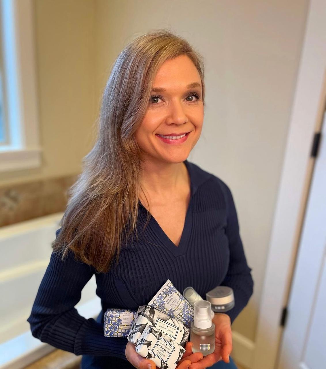 Tras el éxito de "Jurassic Park", continuó trabajando en cine y televisión con proyectos como "Angus", donde mostró una faceta más dramática como actriz juvenil.