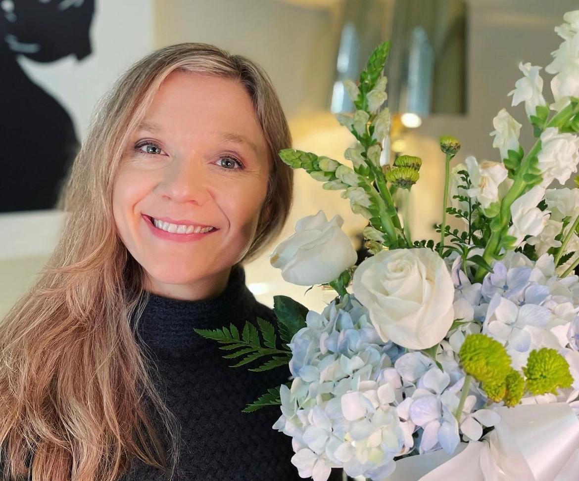 Durante esos años participó en episodios de series como "Boy Meets World", mientras evaluaba un cambio de rumbo profesional lejos de Hollywood.