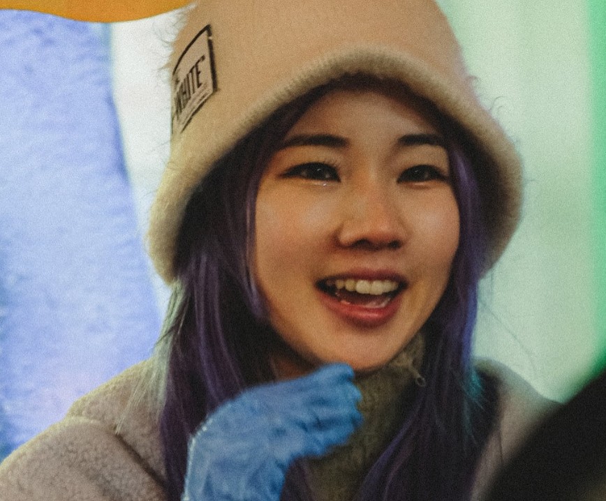 A lo largo de su carrera también ha recibido nominaciones y premios en eventos como los MTV MIAW Awards y los Kids’ Choice Awards México.