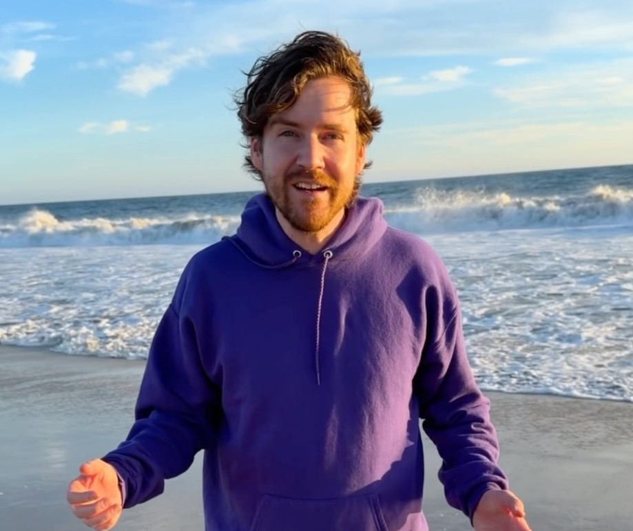 Ahora tiene 34 años. Después de "Proyecto X", participó en "21 Jump Street" y la película "The Email", estrenada en 2026. También ha desarrollado proyectos como guionista y director.