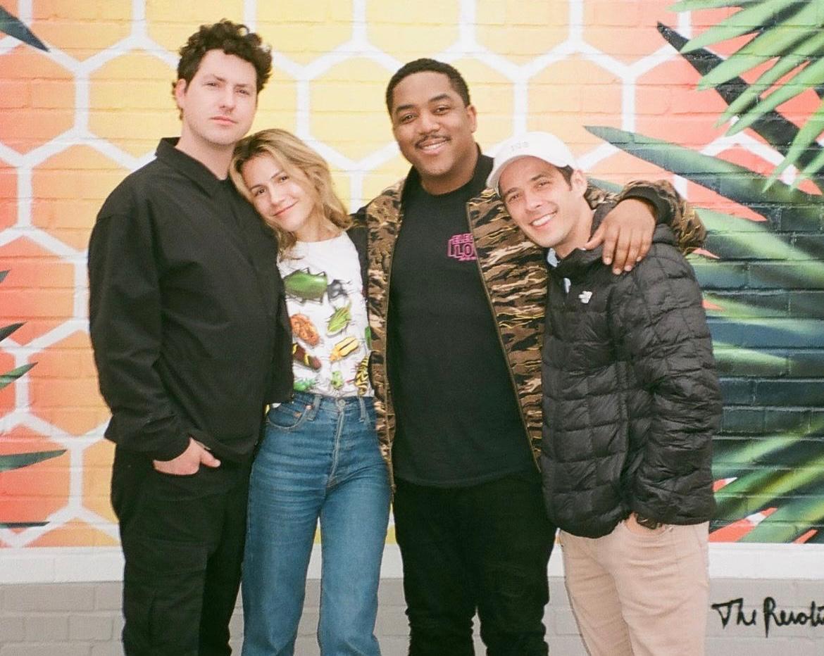 Retomó su famoso personaje de Quinn Pensky en 2023 para la secuela "Zoey 102", reviviendo uno de sus papeles más icónicos.