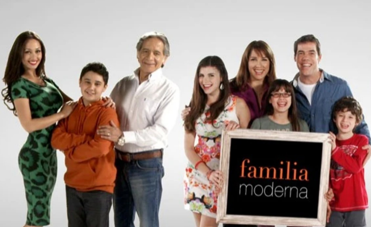 Familia Moderna — (remake de Modern Family)