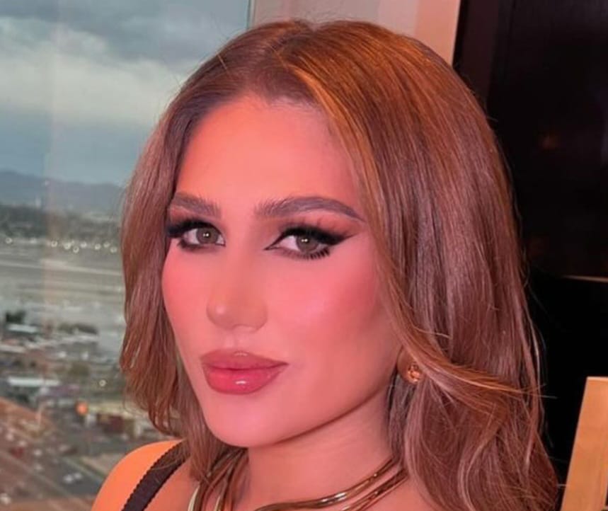 En los últimos meses, la influencer ha llamado la atención por los cambios en su imagen. Algunas fotografías recientes han generado comentarios y especulaciones entre sus seguidores sobre la posibilidad de que se haya sometido a algún procedimiento estético.