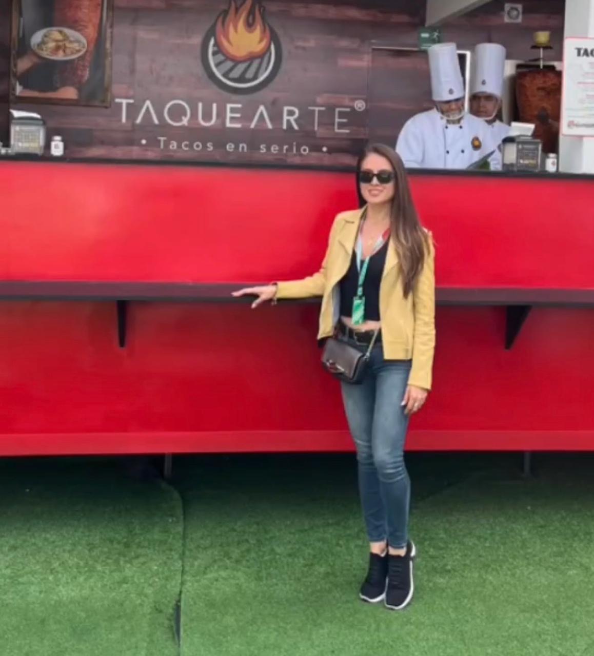 También colabora en la organización de eventos especiales, activaciones y campañas que fortalecen la identidad de la marca, combinando tradición culinaria con tendencias contemporáneas.