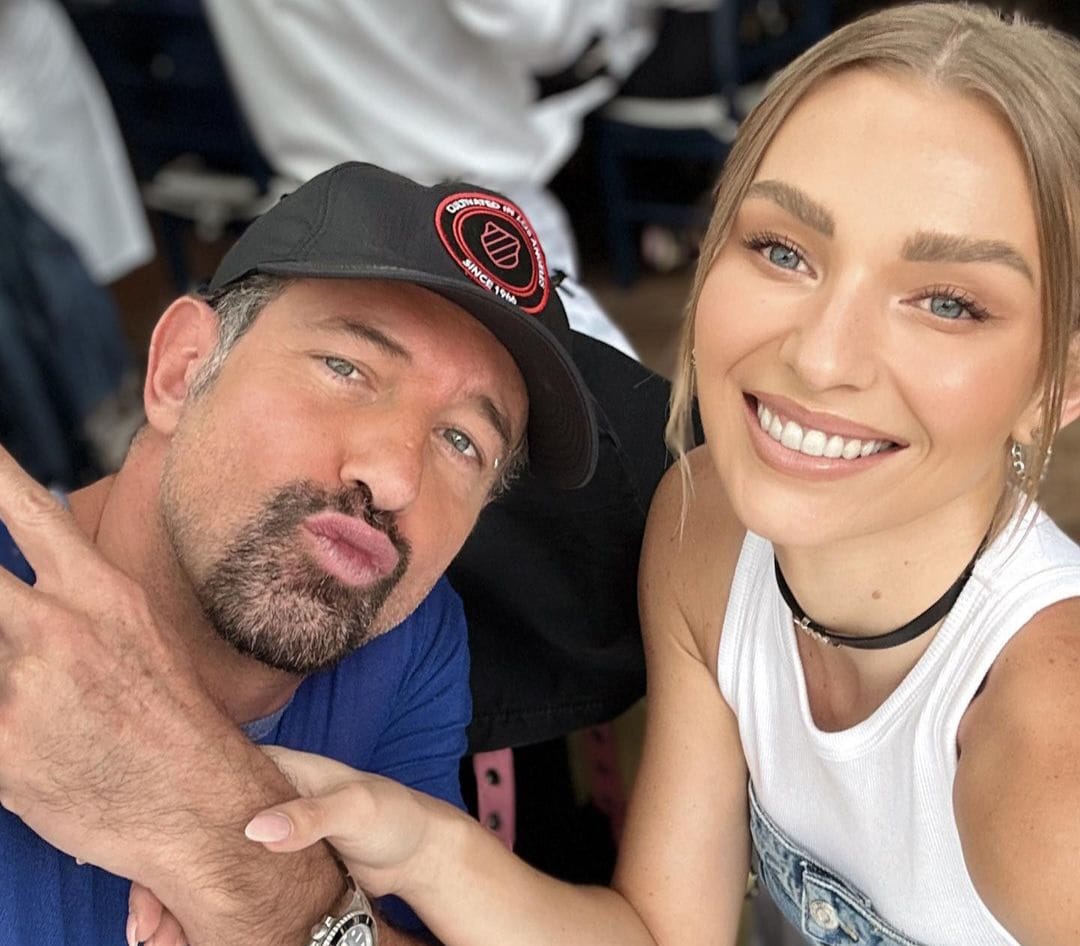 Irina y Gabriel llegaron a vivir juntos y se comprometieron en 2020. Sin embargo, la boda fue pospuesta en varias ocasiones y finalmente, en 2024, anunciaron el final de su relación después de varios años juntos.
