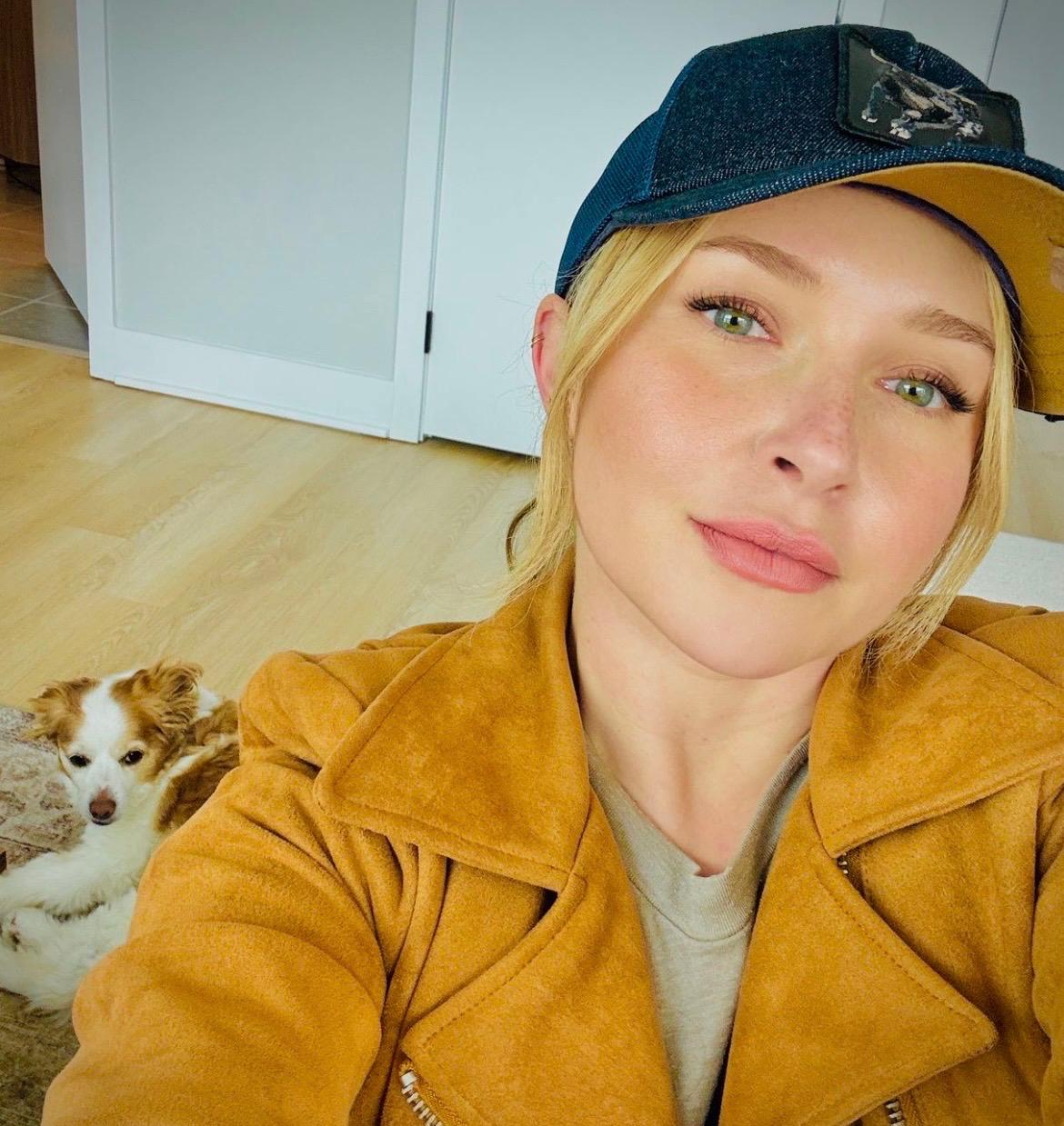 En 2019, sostuvo una relación con el actor Brian Hickerson que estuvo marcada por denuncias de violencia doméstica, lo que derivó en arrestos, órdenes de restricción y un proceso legal que generó atención mediática.