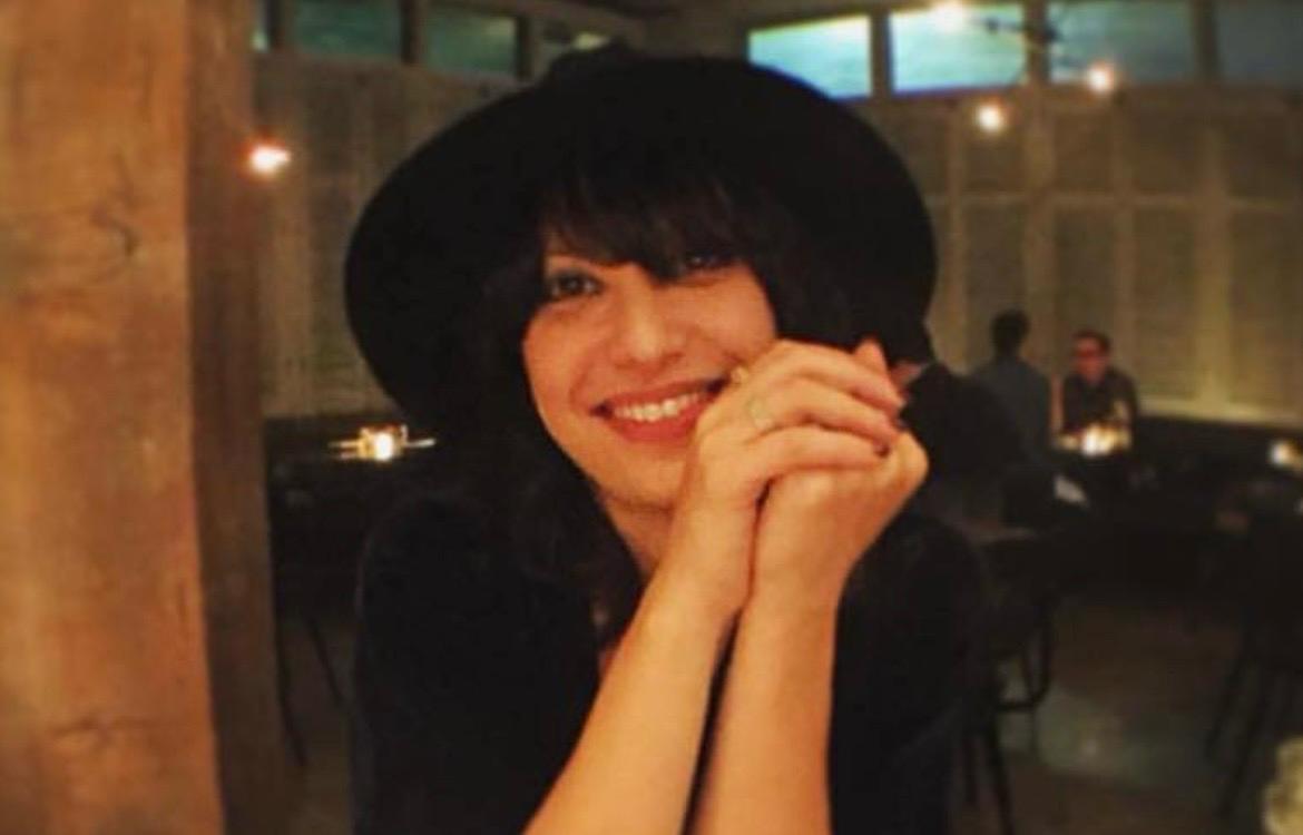 Lalaine Ann Vergara-Paras nació el 3 de junio de 1987 en Burbank, California, Estados Unidos. Tiene raíces filipinas, chinas y españolas, una herencia cultural de la que ha hablado públicamente.