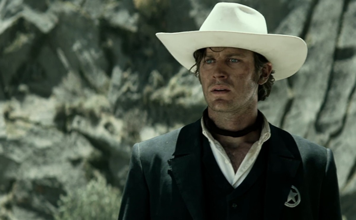 Con un presupuesto aproximado de 215 millones de dólares y una recaudación cercana a los 260 millones, esta película no logró cubrir sus costos totales. Protagonizada por Johnny Depp, fue criticada por su duración excesiva, tono irregular y falta de claridad en su enfoque entre comedia y acción. A pesar de contar con un elenco reconocido, no logró conectar con las nuevas generaciones ni con los fans del personaje original.