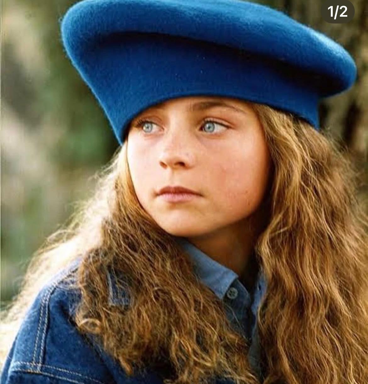 Debutó en la televisión con el personaje de María Joaquina Villaseñor en la telenovela "Carrusel", uno de los papeles infantiles más recordados de la televisión mexicana.