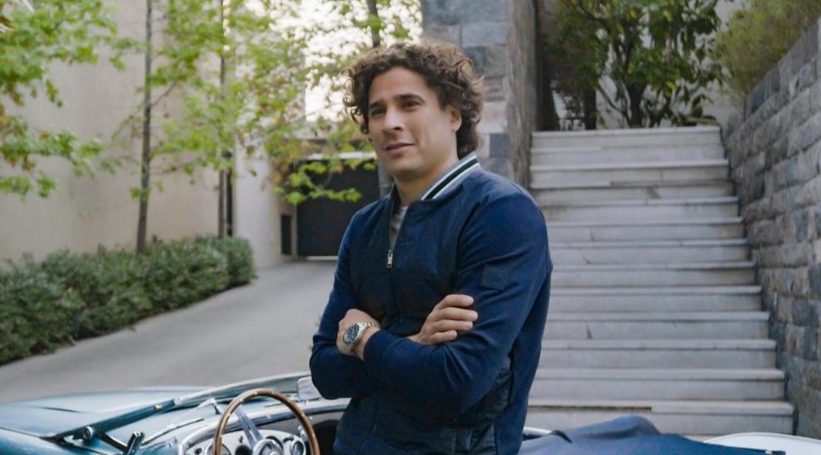 Guillermo "Memo" Ochoa es uno de los futbolistas mexicanos más exitosos de las últimas décadas y ha desarrollado gran parte de su carrera en clubes de México y Europa.