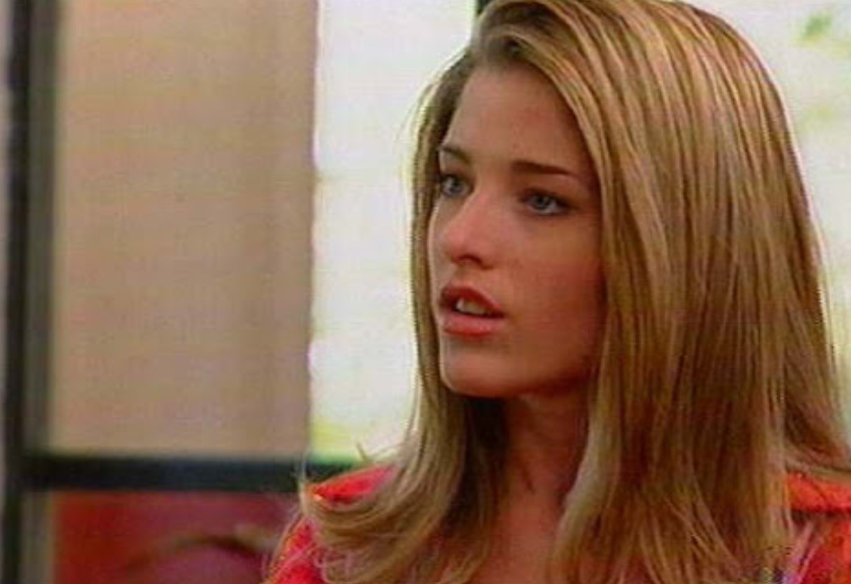 Fue de las primeras en ser contratadas en televisión, a pesar de que no ganó y ni siquiera estuvo entre los finalistas, pues terminó en el décimo lugar.