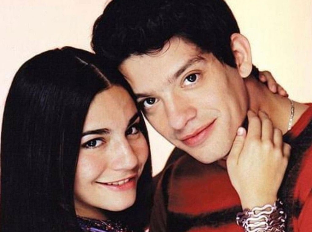 En 2003 comenzaron los rumores de un romance entre Yahir y Martha Higareda después de que trabajaran juntos como protagonistas de una telenovela. Aunque ninguno confirmó públicamente la relación, durante varios meses la prensa del espectáculo aseguró que existía algo más que una amistad entre ambos. Diversos medios de espectáculos afirman que su noviazgo duró poco menos de un año.
