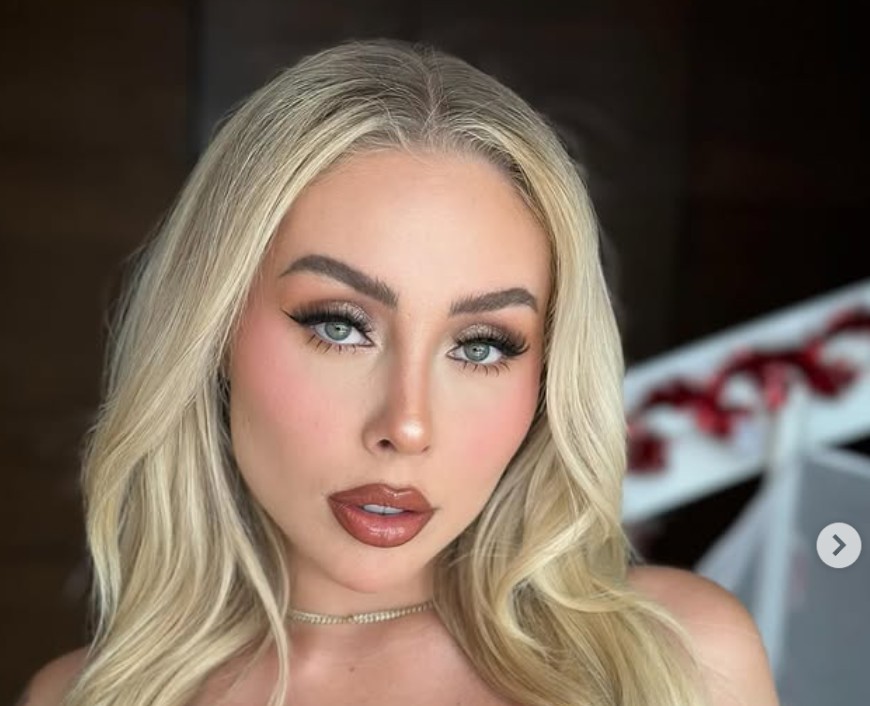 En TikTok reúne alrededor de 8 millones de seguidores y más de 166 millones de "Me gusta", consolidándose como una de las influencers mexicanas con mayor alcance en esa plataforma.