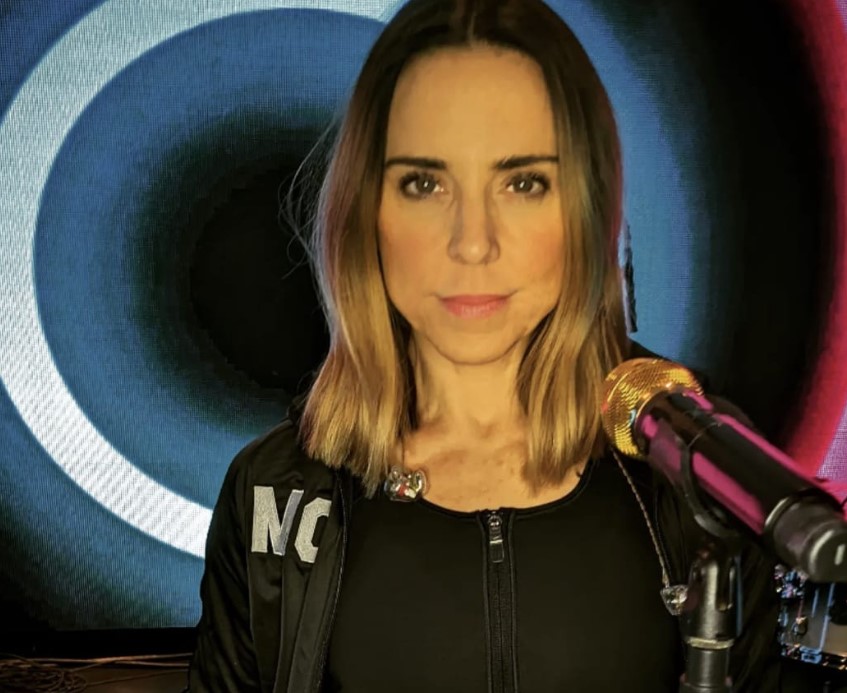 Era conocida como ‘Sporty Spice’. Tras el fin de la banda, se lanzó como cantante solista y ha sacado 8 álbumes.