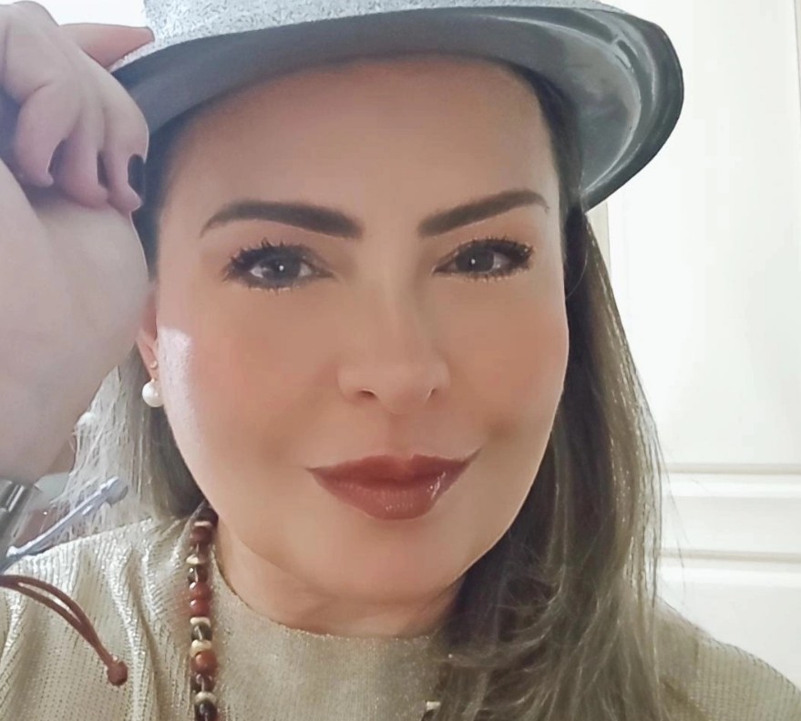 En 2021 volvió a llamar la atención al anunciar que estaba embarazada nuevamente a sus 47 años, esta vez de una niña.