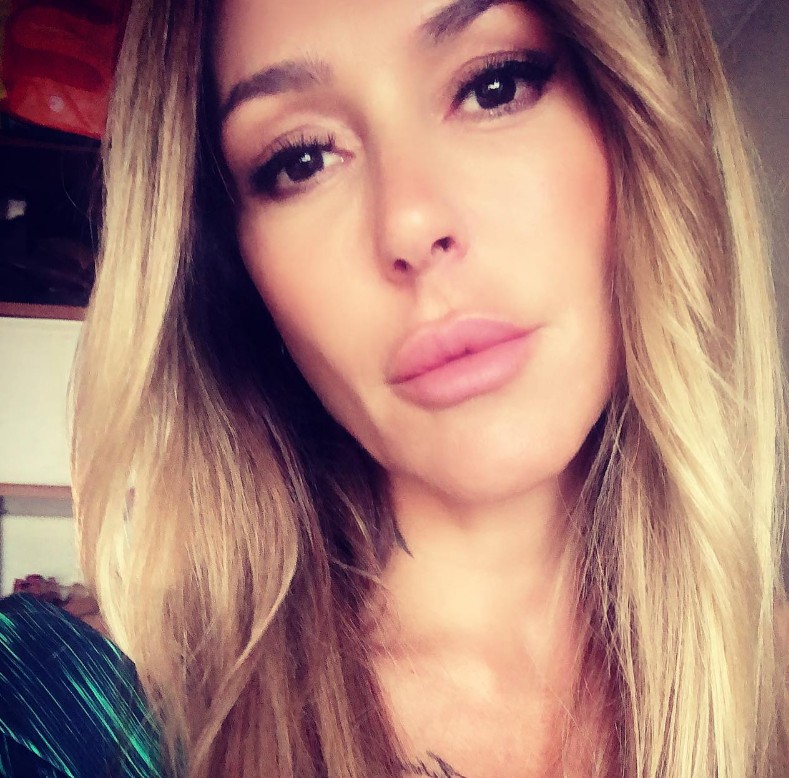 La presentadora y modelo portuguesa Merche Romero fue una de las primeras parejas famosas de Cristiano Ronaldo. Comenzaron su relación en 2006, cuando el futbolista comenzaba su carrera en el Manchester United.