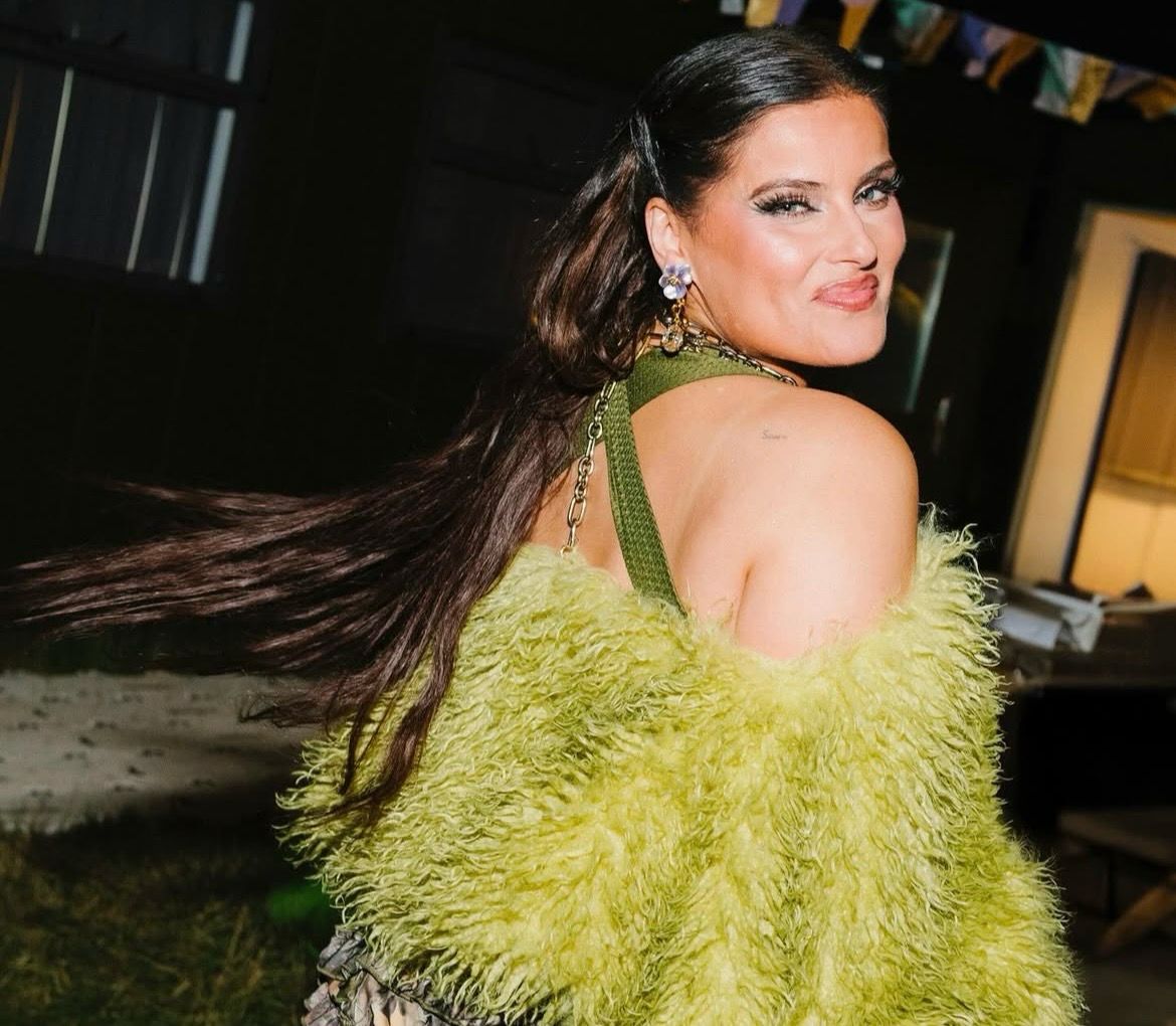Pese a los comentarios negativos, Nelly se ha convertido en un referente del body positive por aceptar su cuerpo como es y, en más de una ocasión, ha enviado mensajes en contra de los estándares de belleza.