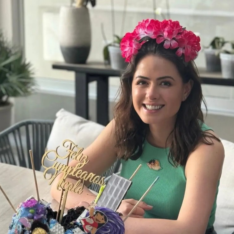 Es la hija menor de Enrique Peña Nieto y Mónica Pretelini.