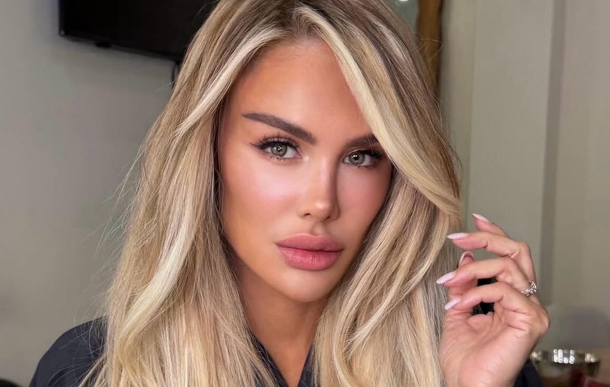 Ninel Conde ha vuelto a sorprender por su cambio físico a sus 50 años, alejándose cada vez más de la imagen que la hizo famosa.