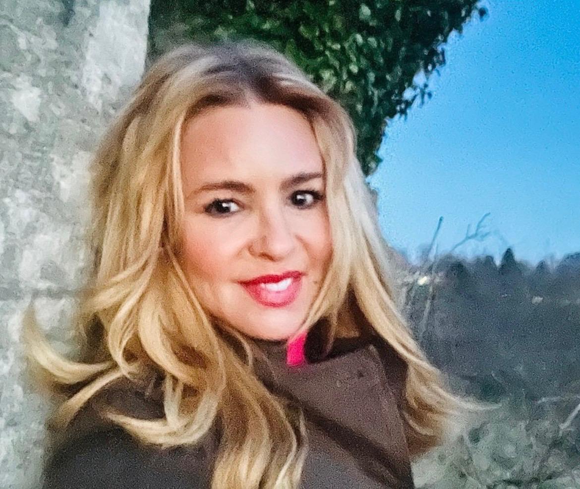 Entre 1988 y 1993 interpretó a Karen Arnold en "Los años maravillosos", uno de los personajes más recordados de su carrera y con el que consiguió reconocimiento internacional.