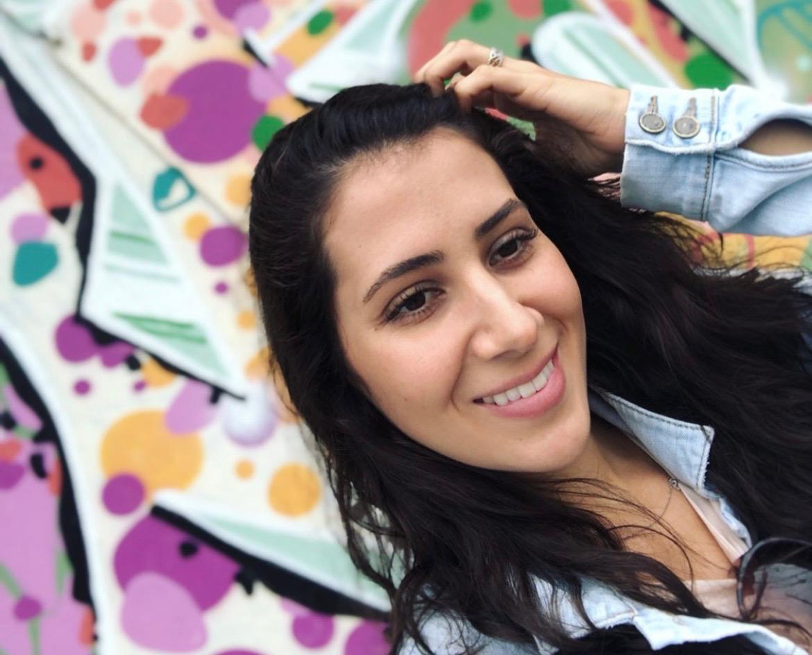 Patricia Rodríguez es originaria de Miami, Florida, donde pasó gran parte de su infancia y juventud.