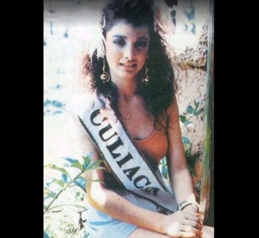 Patricia Navidad Lara nació el 20 de mayo de 1973 en Culiacán, Sinaloa. Desde su infancia mostró interés por la música, influenciada principalmente por su padre, quien también tenía relación con esta disciplina.