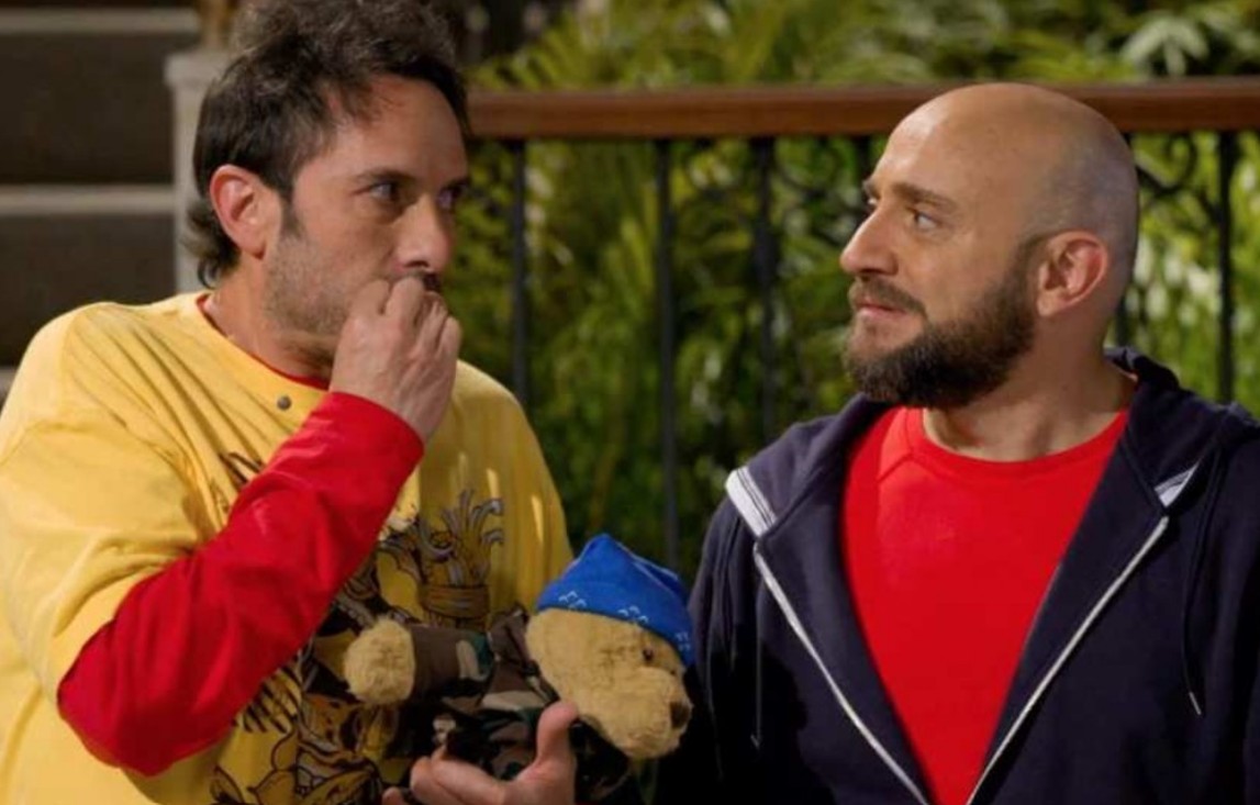 Para muchos fans, Pedro Medina es uno de los personajes más insoportables de la serie de comedia. Su actitud inmadura y su costumbre de involucrarse en asuntos ajenos provocaban problemas una y otra vez. Aunque precisamente esas características forman parte del humor del personaje, para muchos seguidores es uno de los vecinos más desesperantes del edificio.