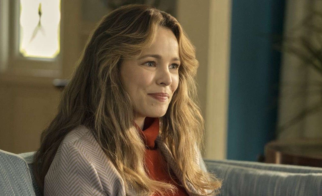 Rachel McAdams ha destacado por mantener una apariencia natural a lo largo de su carrera en Hollywood. La actriz ha hablado sobre la importancia de sentirse cómoda con los cambios que llegan con la edad. En más de una ocasión ha defendido la belleza real y pide que sus fotografías tengan la menor edición posible.