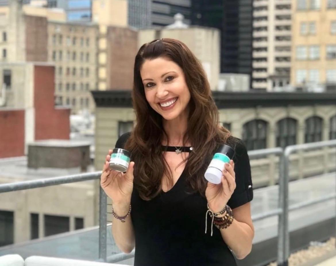 En el mundo de los videojuegos prestó su imagen y su voz al personaje Serena St. Germaine en "James Bond 007: Everything or Nothing".