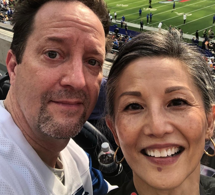 Hoy en día, Tamlyn Tomita tiene 60 años y se encuentra casada con el actor Daniel Blinkoff.