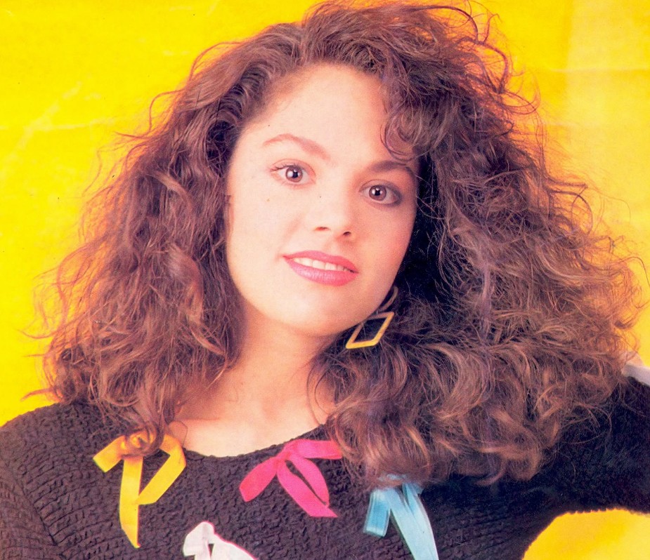 En 1995 dio un giro a su carrera al enfocarse en el público infantil con el lanzamiento del álbum "¡Brinca!", etapa que marcaría el resto de su trayectoria.
