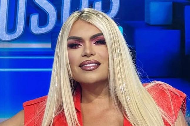 En 2025 se integró al programa "Desiguales", de Univision, lo que marcó una nueva etapa en su carrera como conductora de televisión en Estados Unidos.
