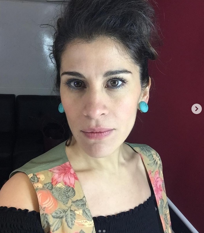 Tras protagonizar "Perfume de violetas", Ximena continuó trabajando con Maryse Sistach en películas como "Manos libres" y "La niña en la piedra".