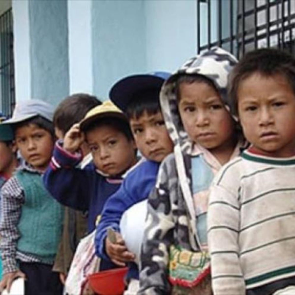 Famosos y líderes alzan la voz para condenar cruel política de Trump