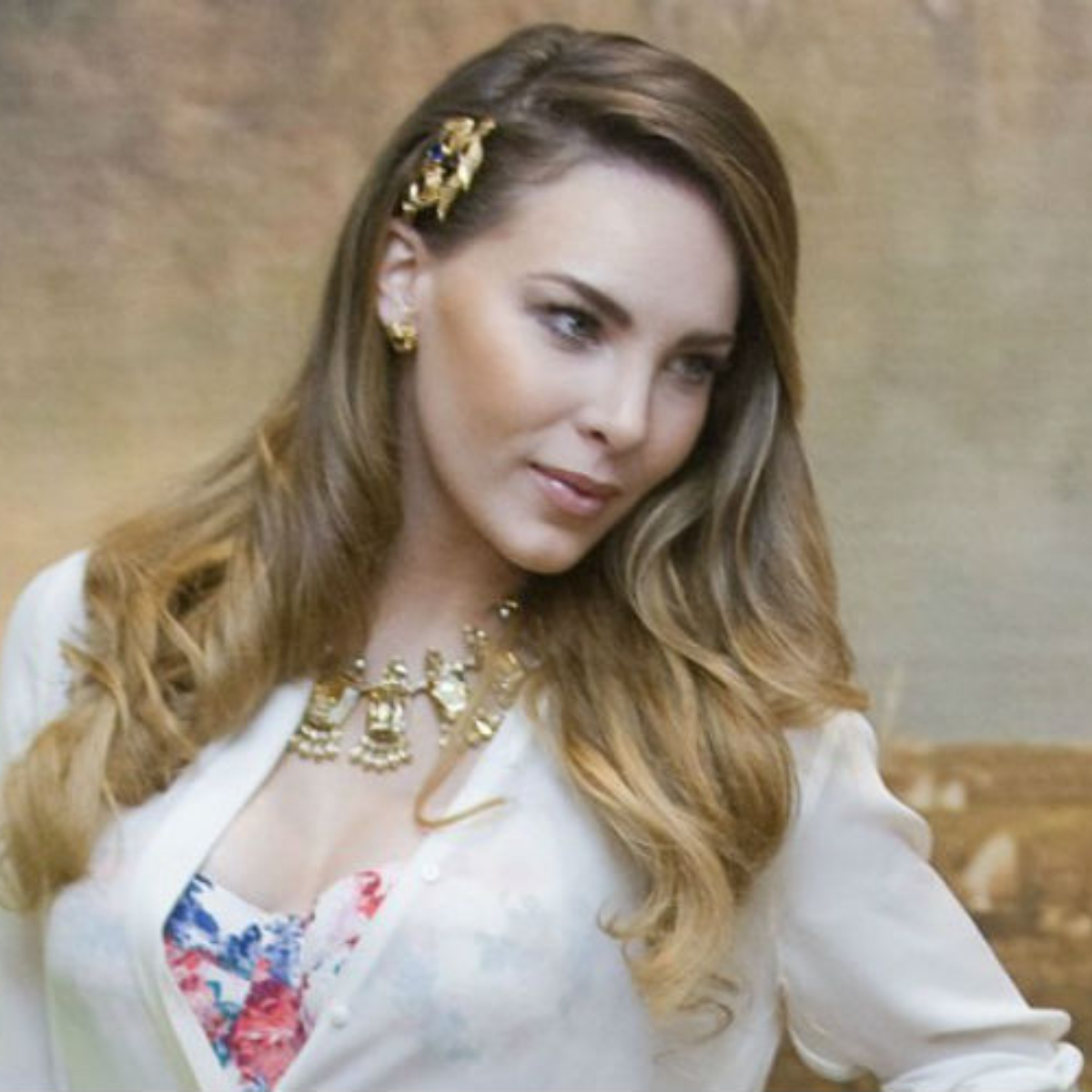 #Locura Belinda incendia las redes con un video de "amor" para AMLO