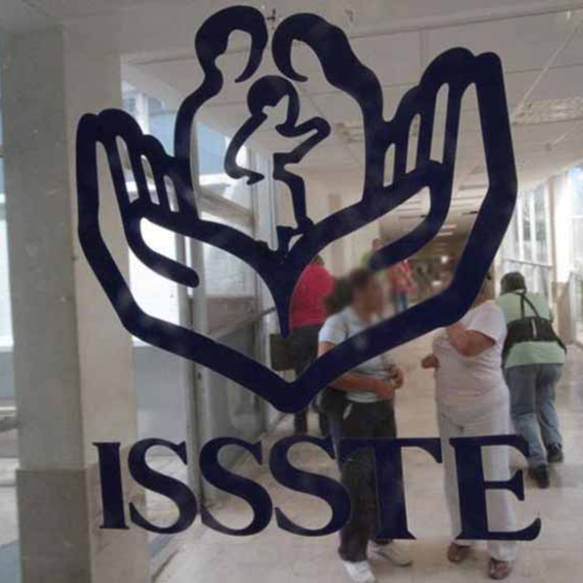 Exhiben en redes nepotismo de funcionario público