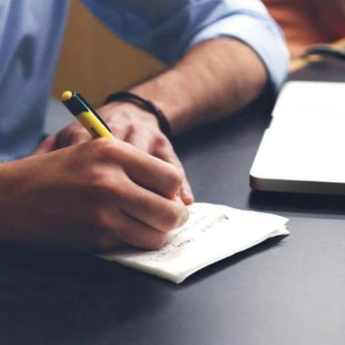 #AlFin La Corte ya exige que te paguen más en la chamba por algo que seguramente haces